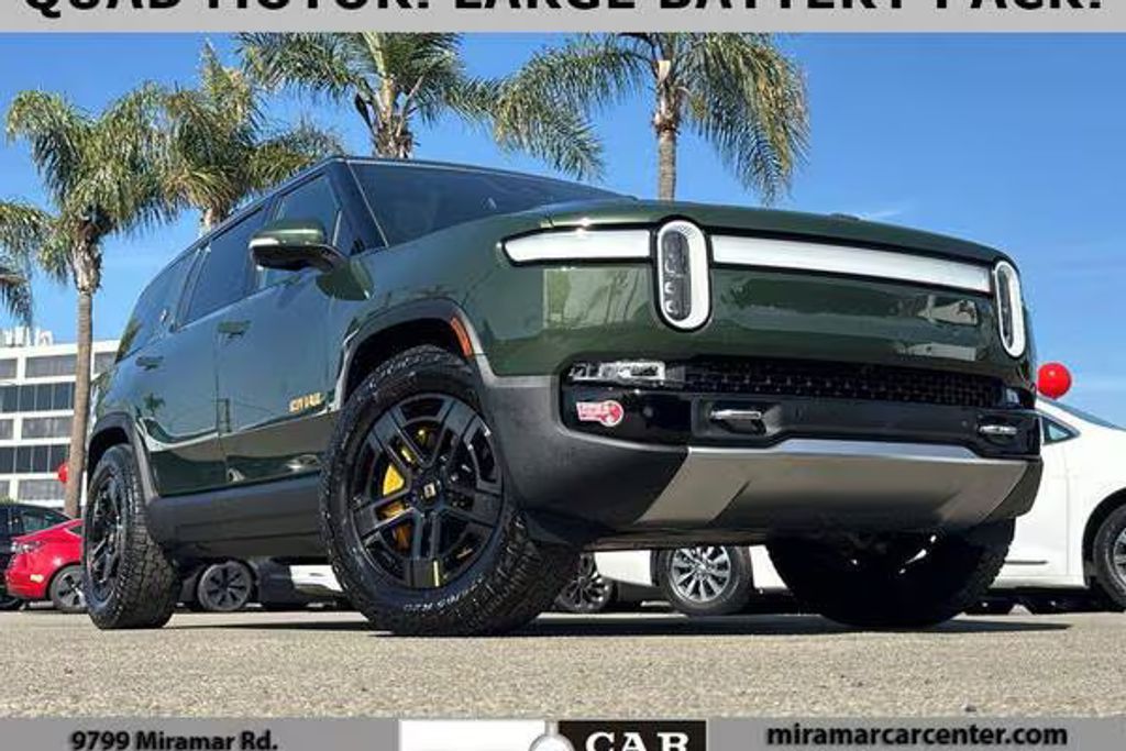 2023 Rivian R1S Adventure