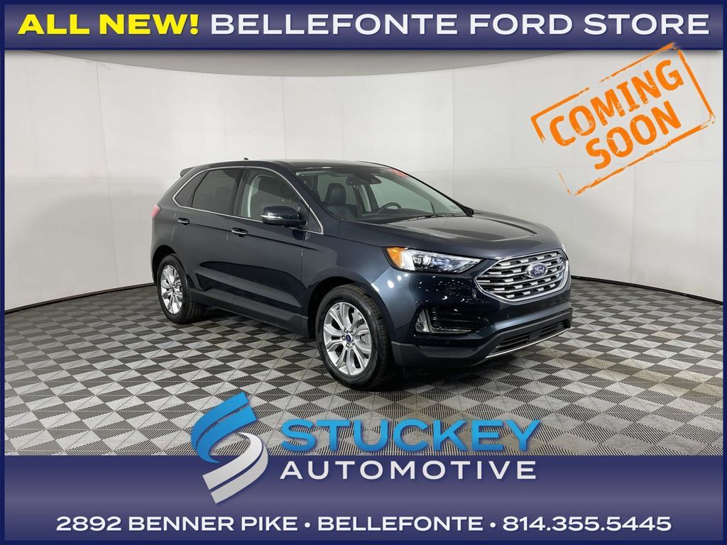 2022 Ford Edge Titanium