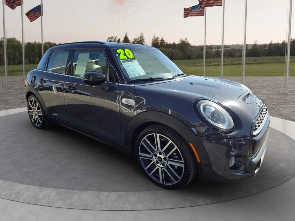 2020 Mini Cooper S 4-door hatchback fwd