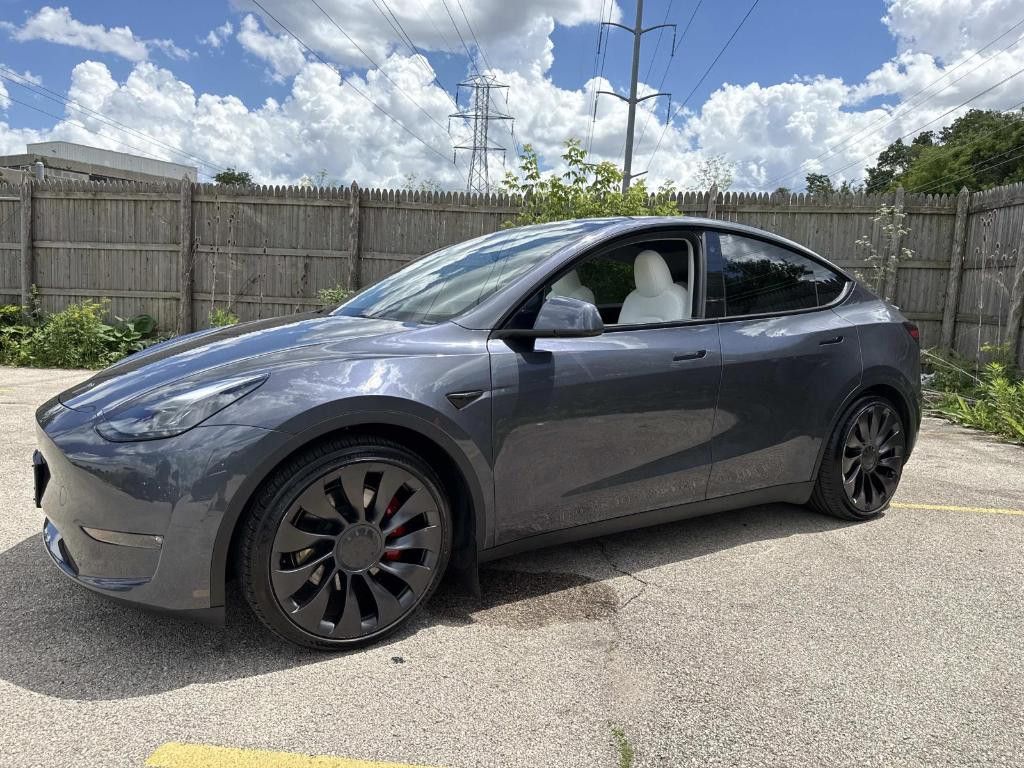 2023 Tesla Model y Performance awd
