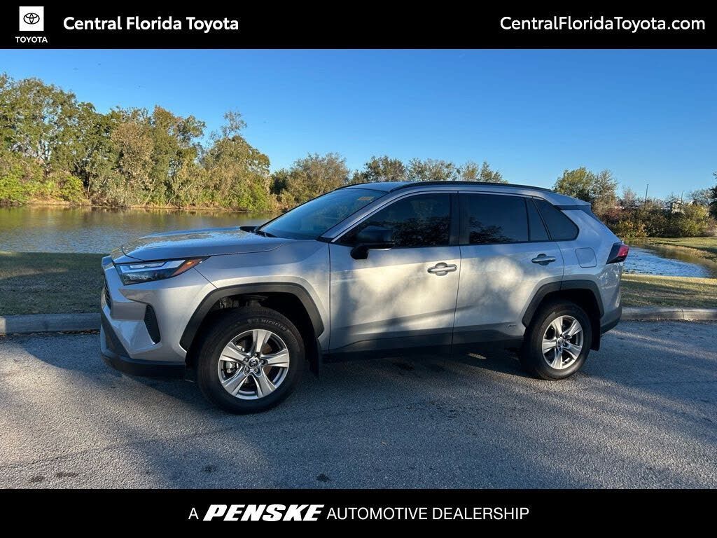 2025 Toyota Rav4 Le