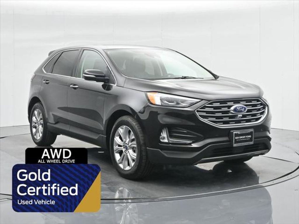 2022 Ford Edge Titanium
