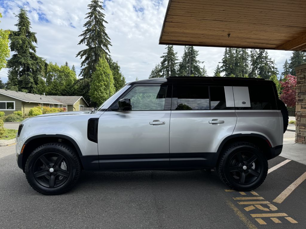Image 2020 Land rover Defender 110 se awd