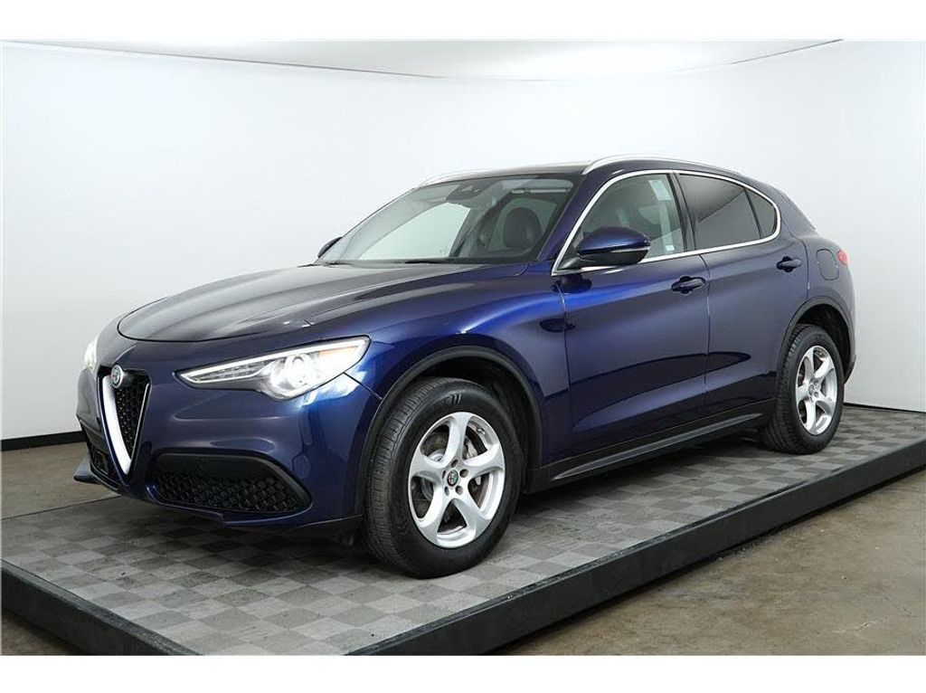 2019 Alfa romeo Stelvio Base