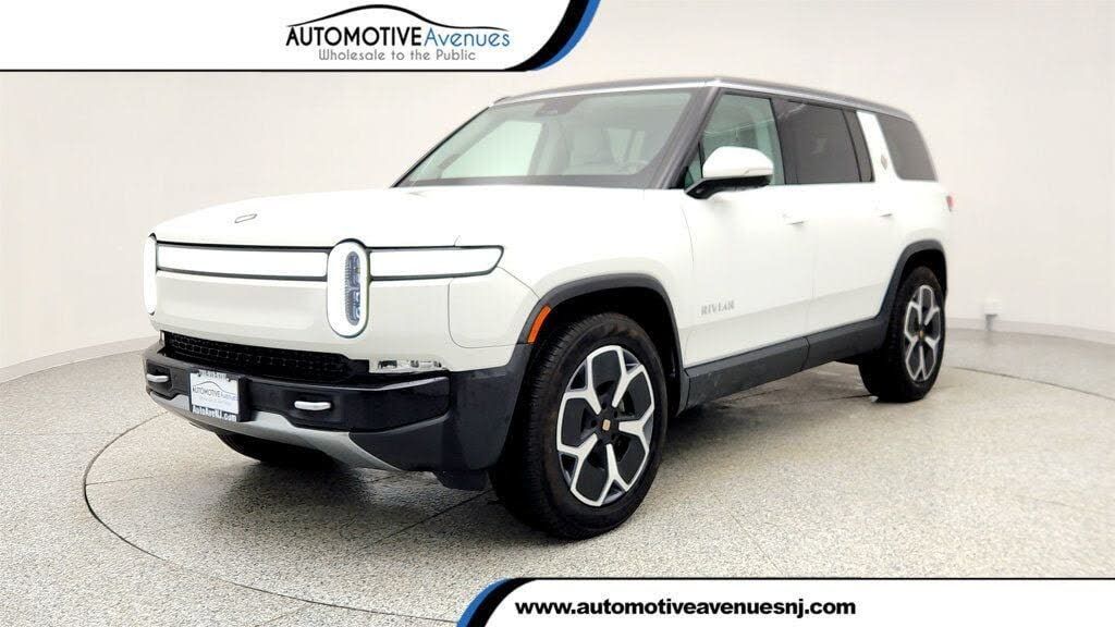 2024 Rivian R1s Adventure dual motor awd