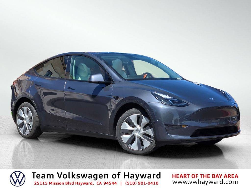 2023 Tesla Model y Long range awd
