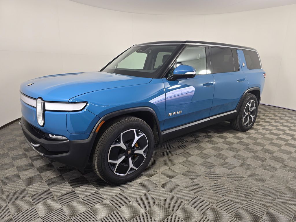 2023 Rivian R1s Adventure