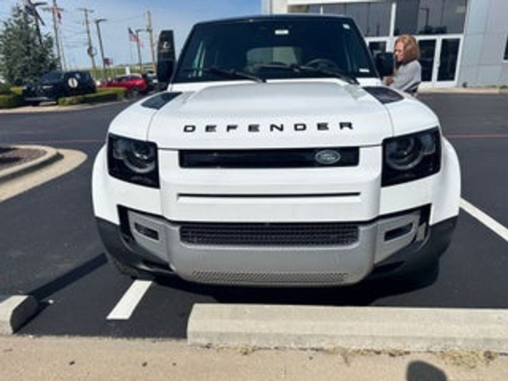 2024 Land rover Defender 110 se