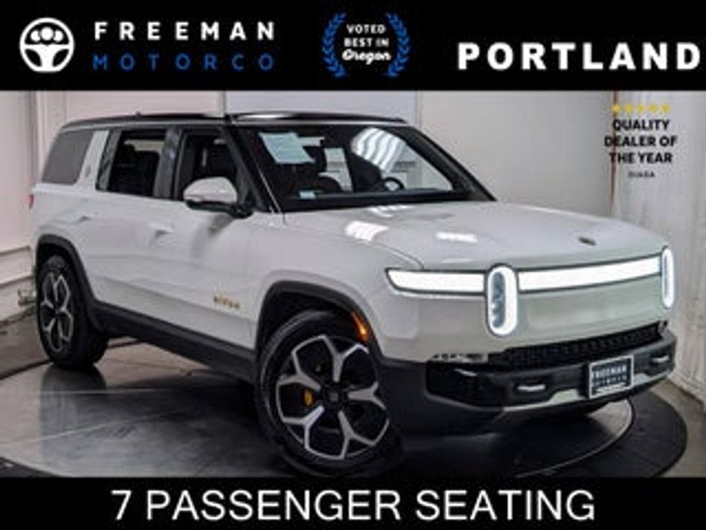 2024 Rivian R1S Adventure