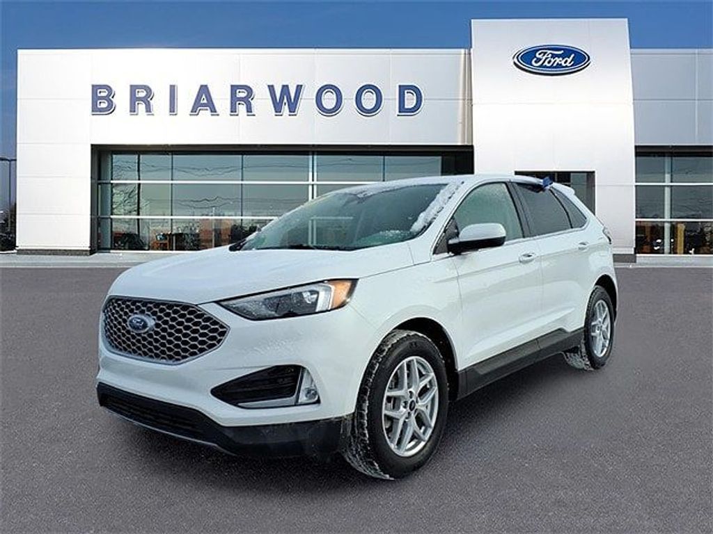 2023 Ford Edge