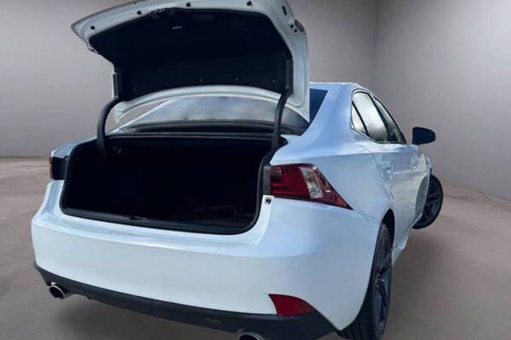 2016 Lexus Is 200t Base