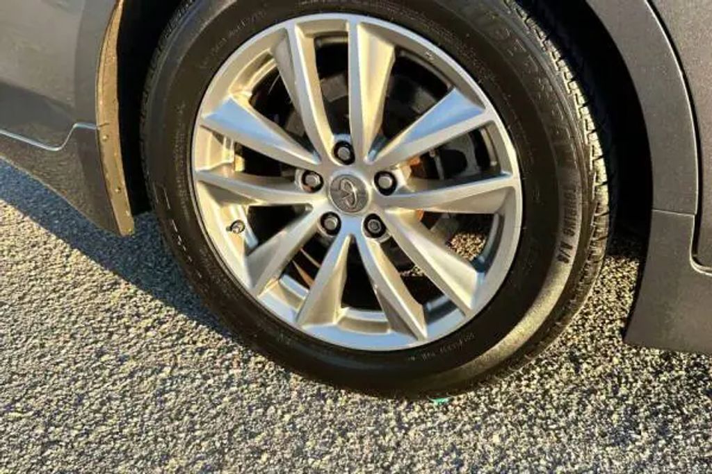 2014 Infiniti Q50 Premium