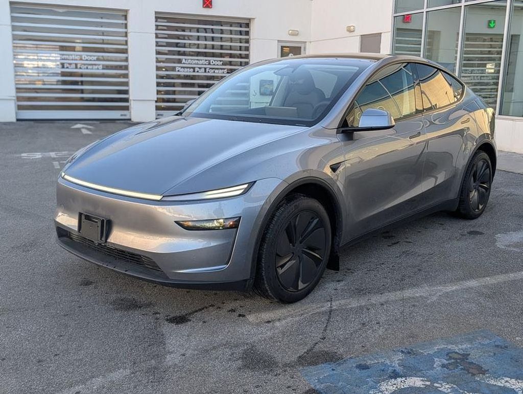 2026 Tesla Model y Long range