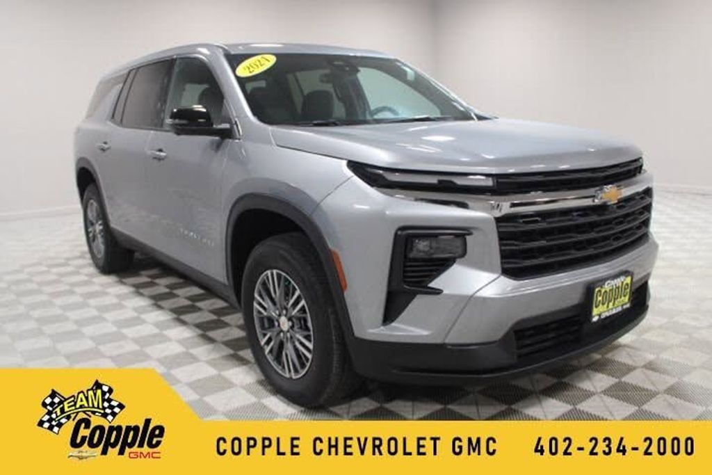2024 Chevrolet Traverse LS