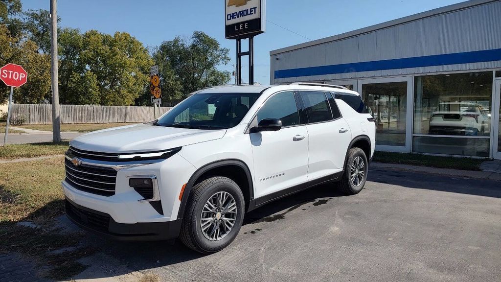 2024 Chevrolet Traverse Lt
