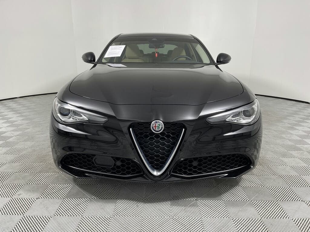 2020 Alfa romeo Giulia Ti lusso rwd