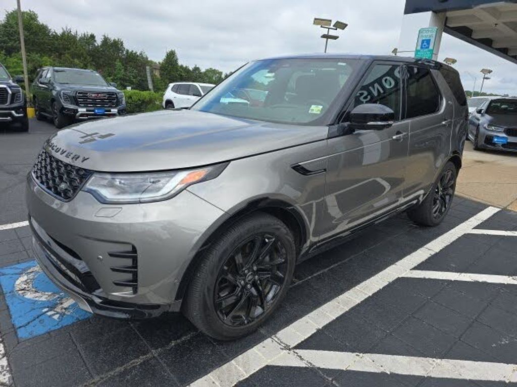 2024 Land rover Discovery Dynamic se