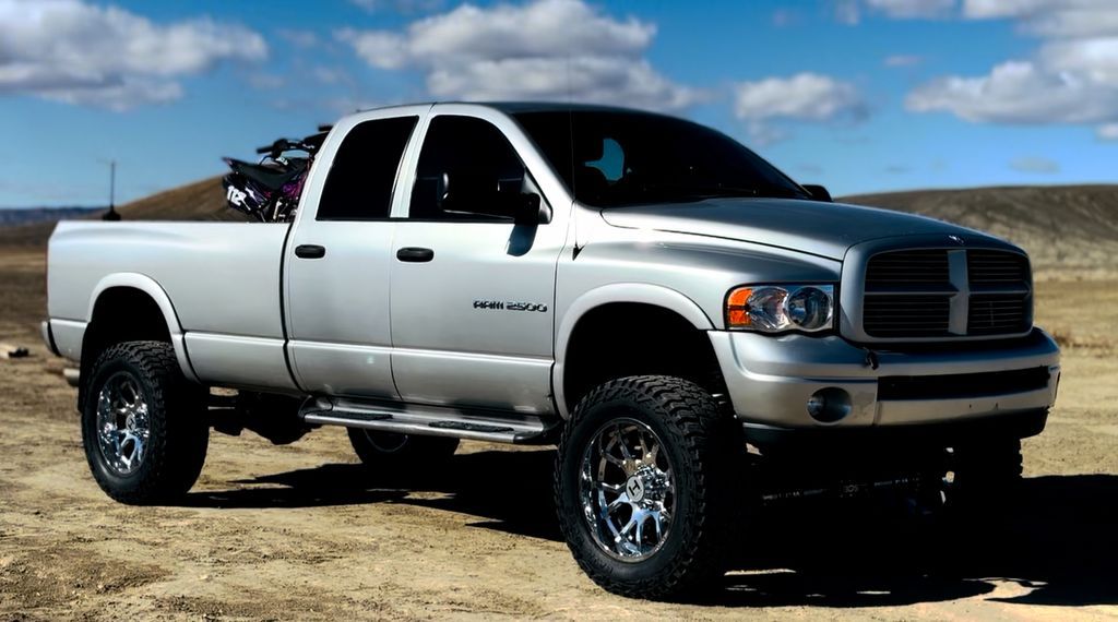2003 Dodge Ram 2500 truck Slt