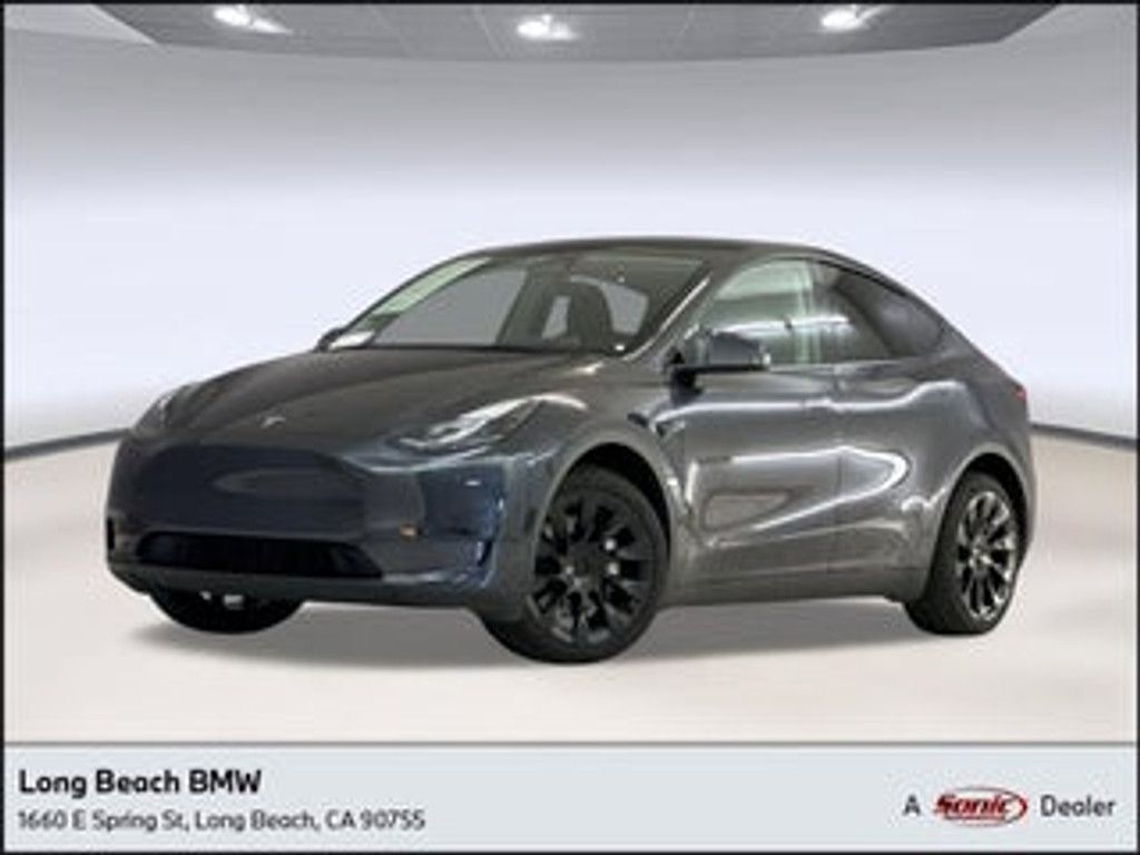 2024 Tesla Model y Long range awd