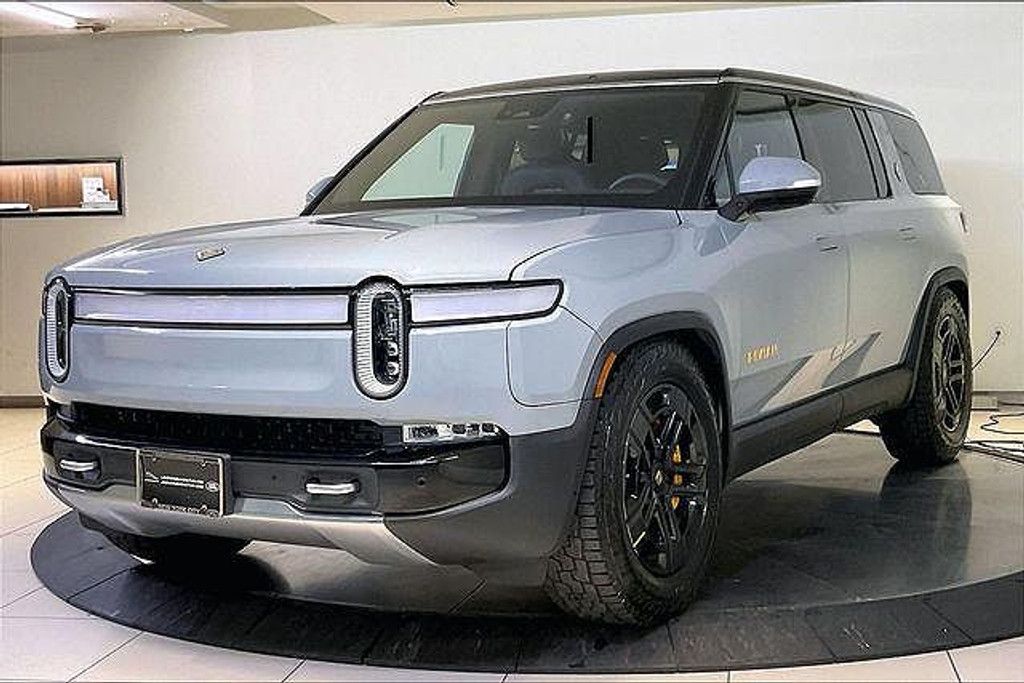 2022 Rivian R1s Launch edition awd