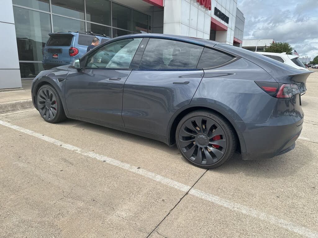 2023 Tesla Model y Performance awd