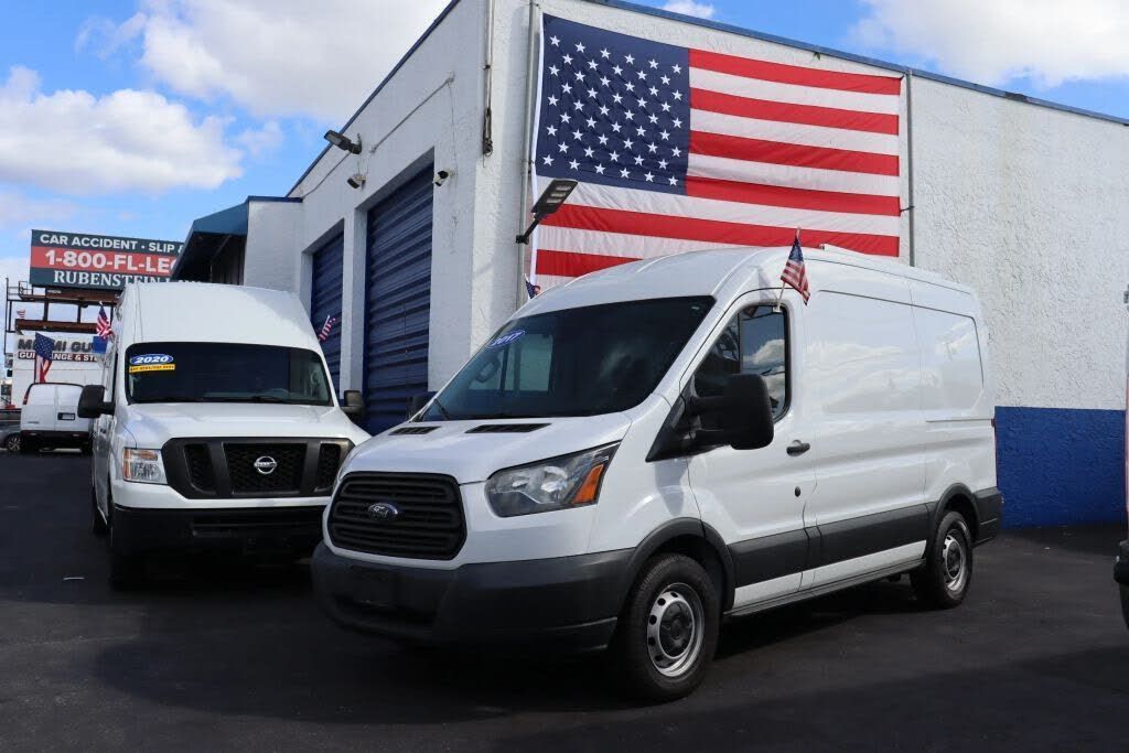 2017 Ford Transit 150 130 medium roof