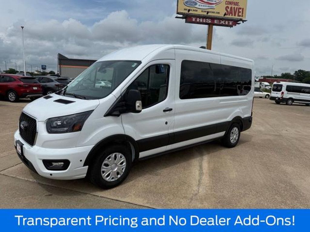 2026 Ford Transit passenger 350 xlt medium roof lb rwd
