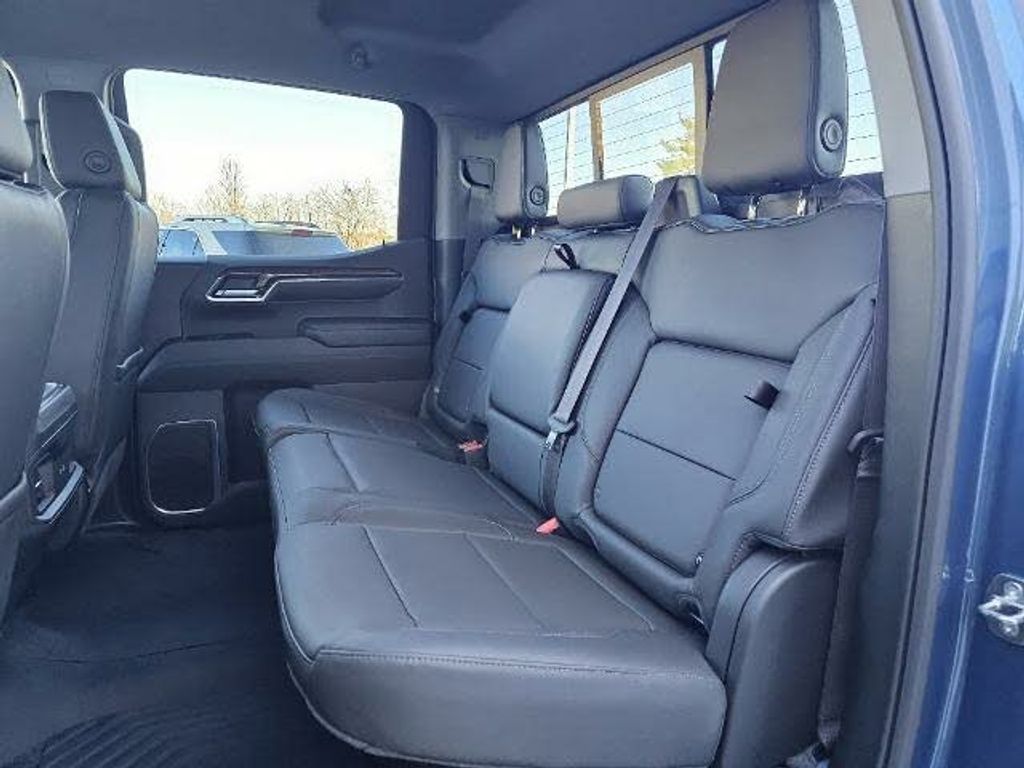 Image 2024 CHEVROLET Silverado RST