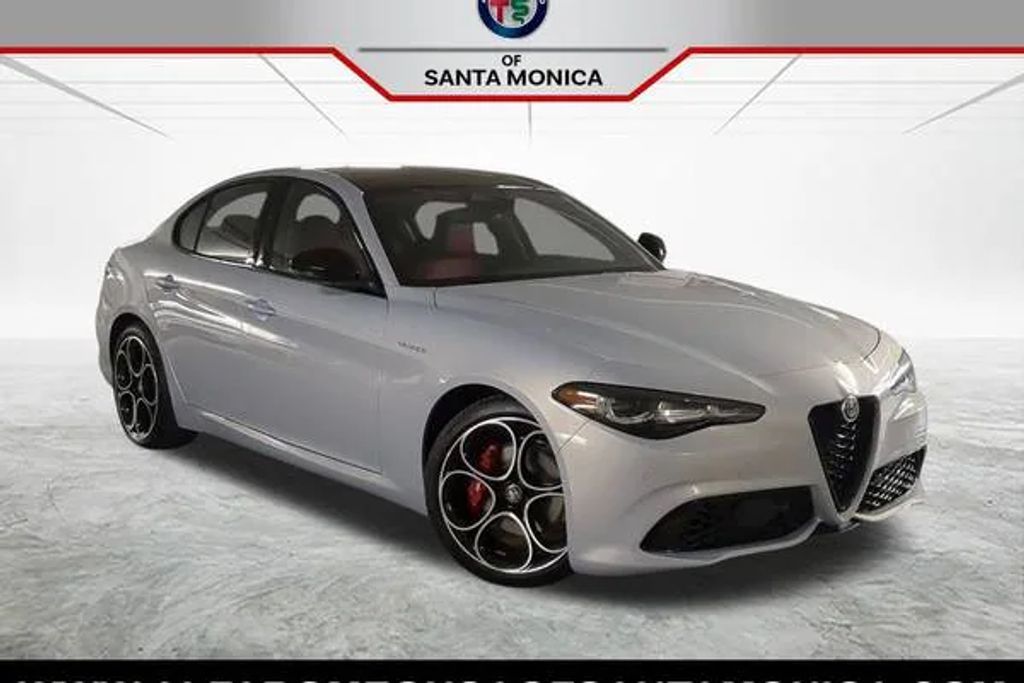 2025 Alfa romeo Giulia Base
