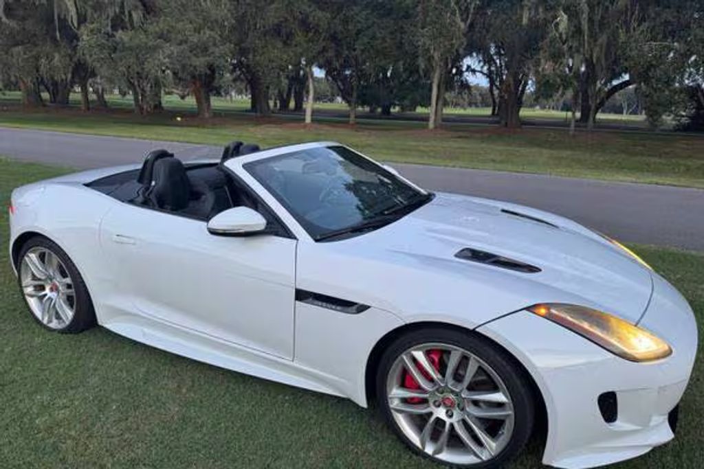 2016 Jaguar F-type R