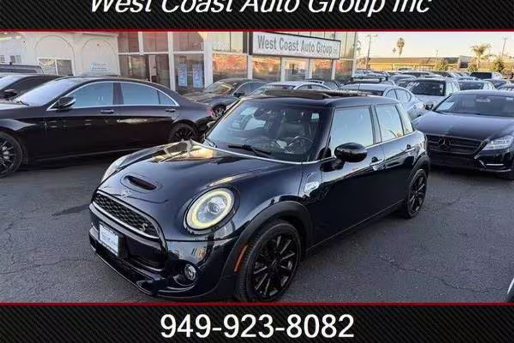 2020 Mini Cooper S 4-door hatchback fwd