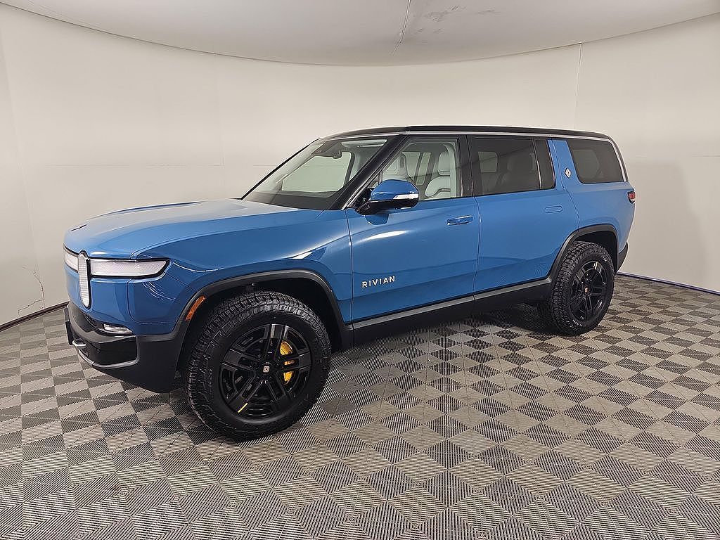 2023 Rivian R1s Adventure