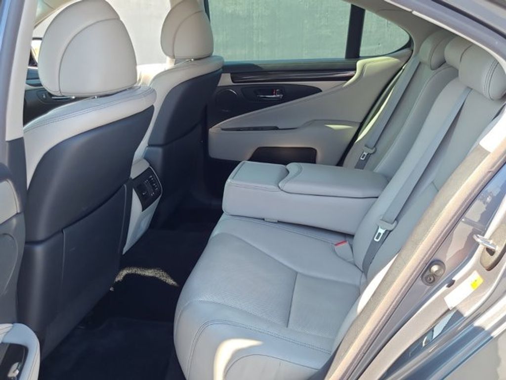 Image 2017 Lexus Ls 460