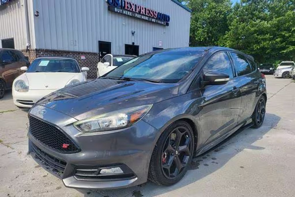 2016 Ford Focus st Base