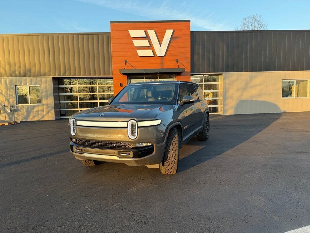 2022 Rivian R1s Launch edition awd