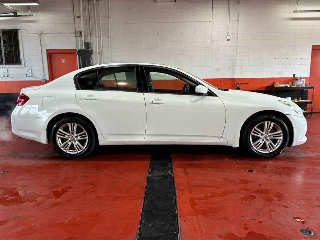 2013 Infiniti G37x Base