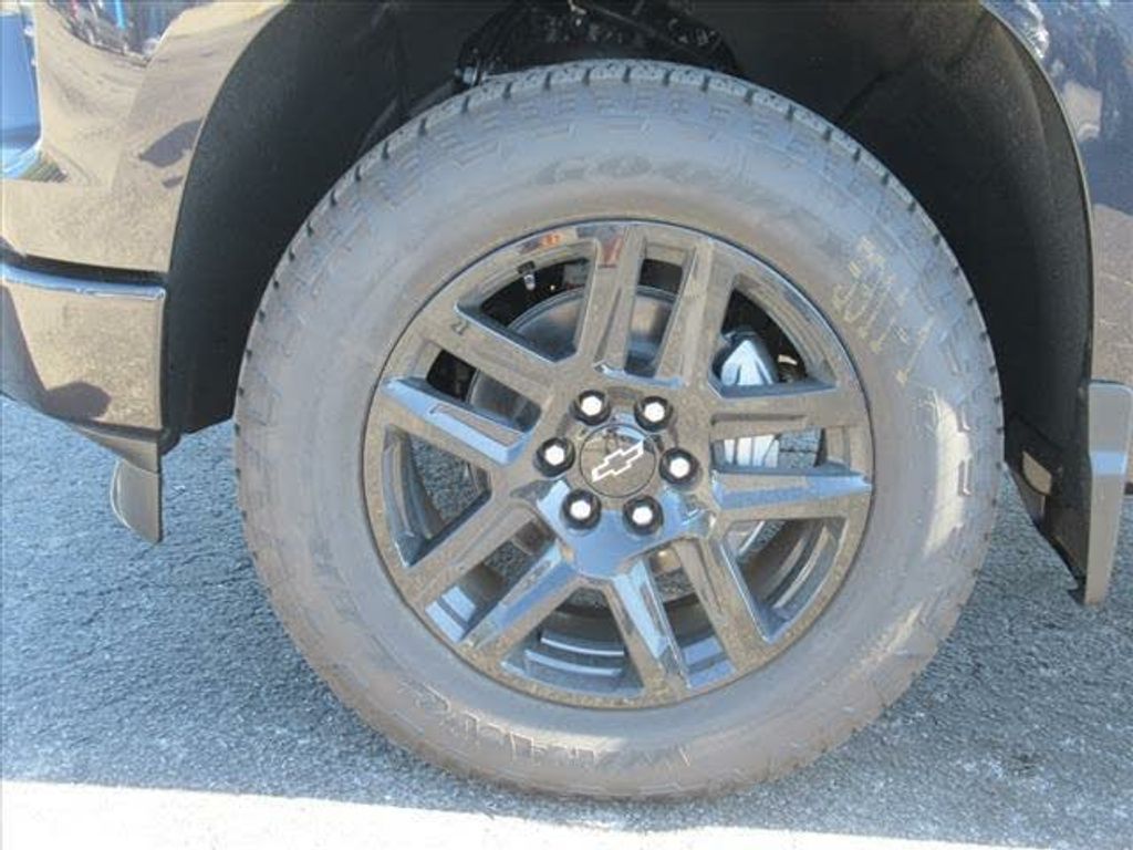 Image 2024 Chevrolet Silverado 1500 Rst crew cab 4wd