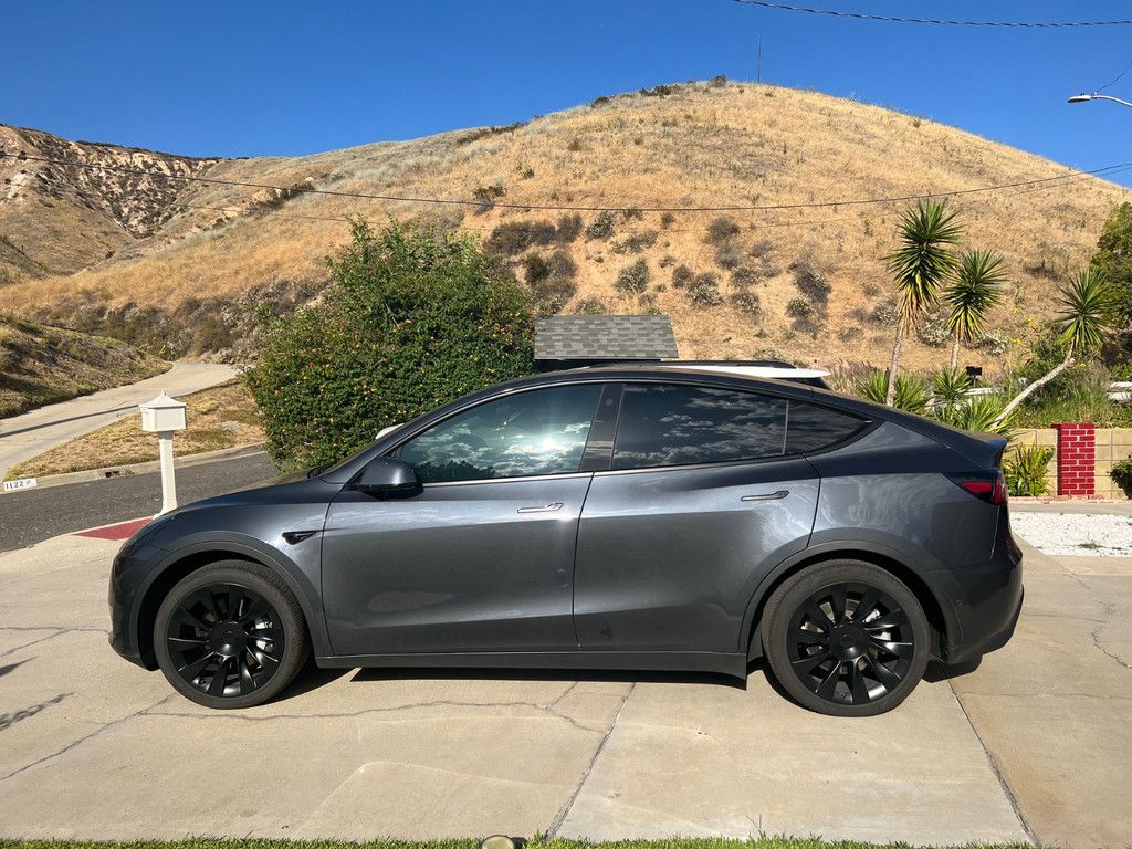 2021 Tesla Model Y Long Range AWD