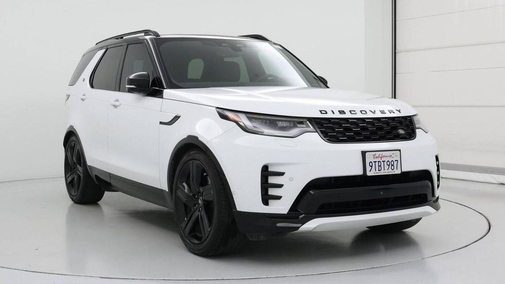 2024 Land rover Discovery Dynamic se