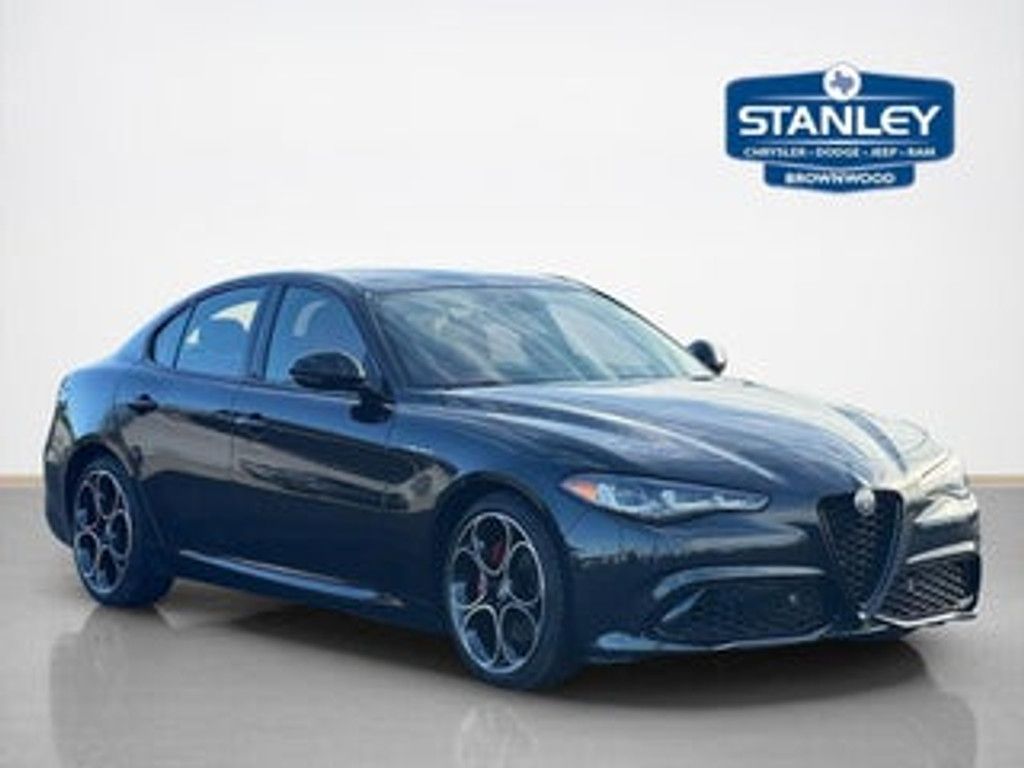 2019 Alfa romeo Stelvio Base