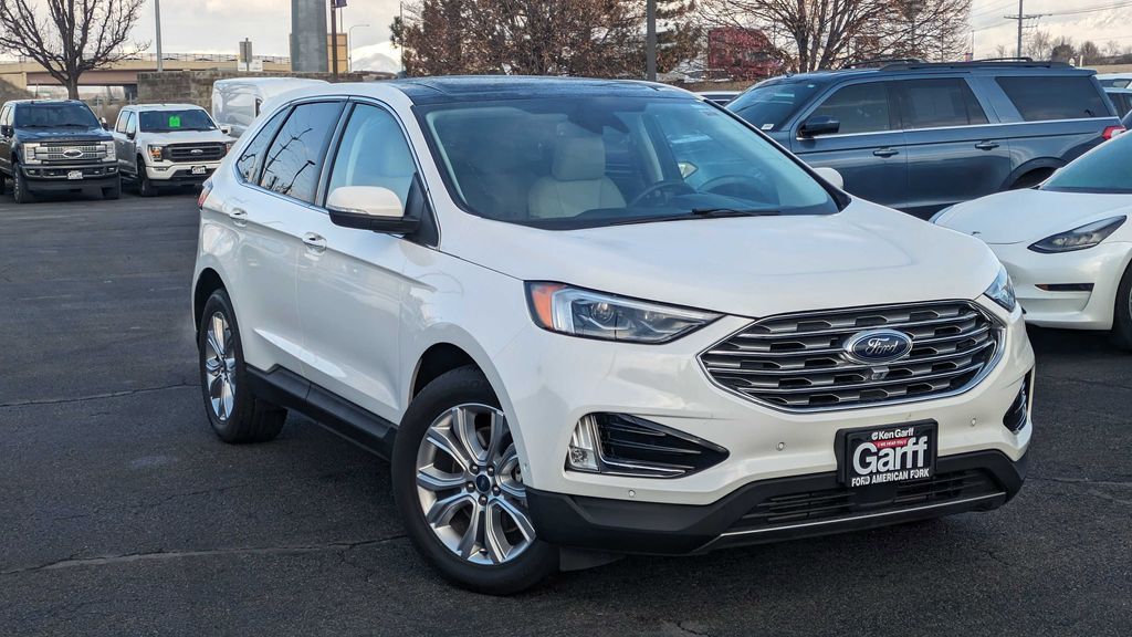 2020 Ford Edge Titanium