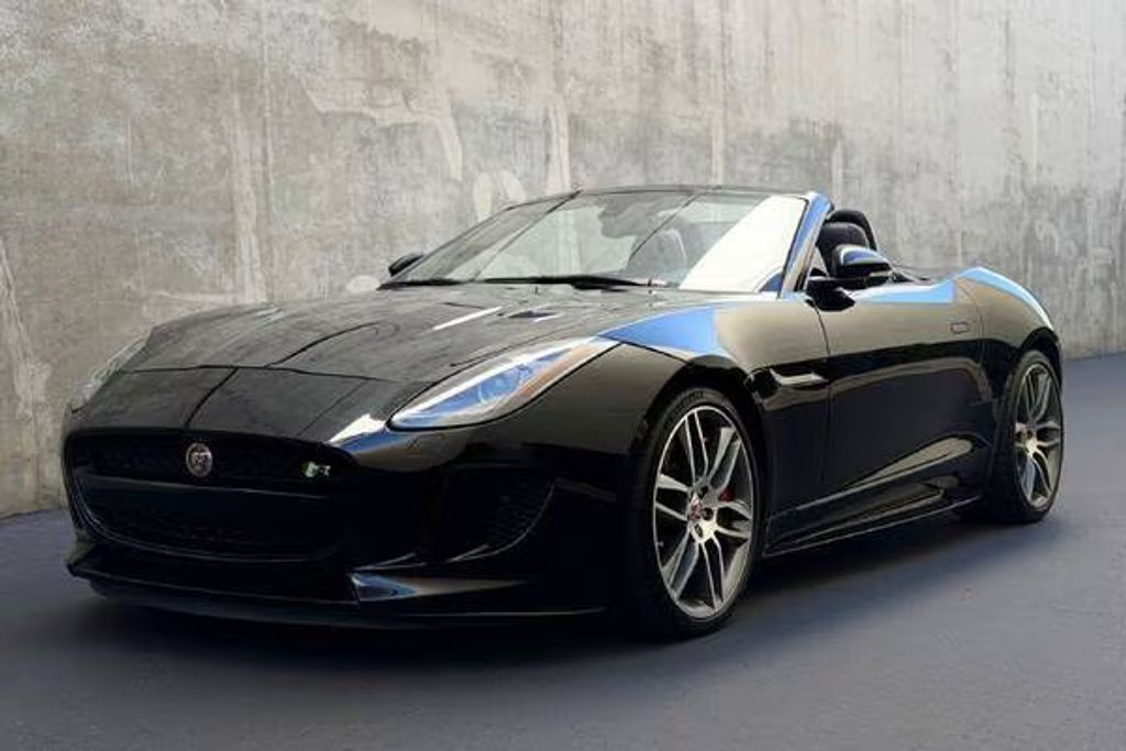 2016 Jaguar F-type R