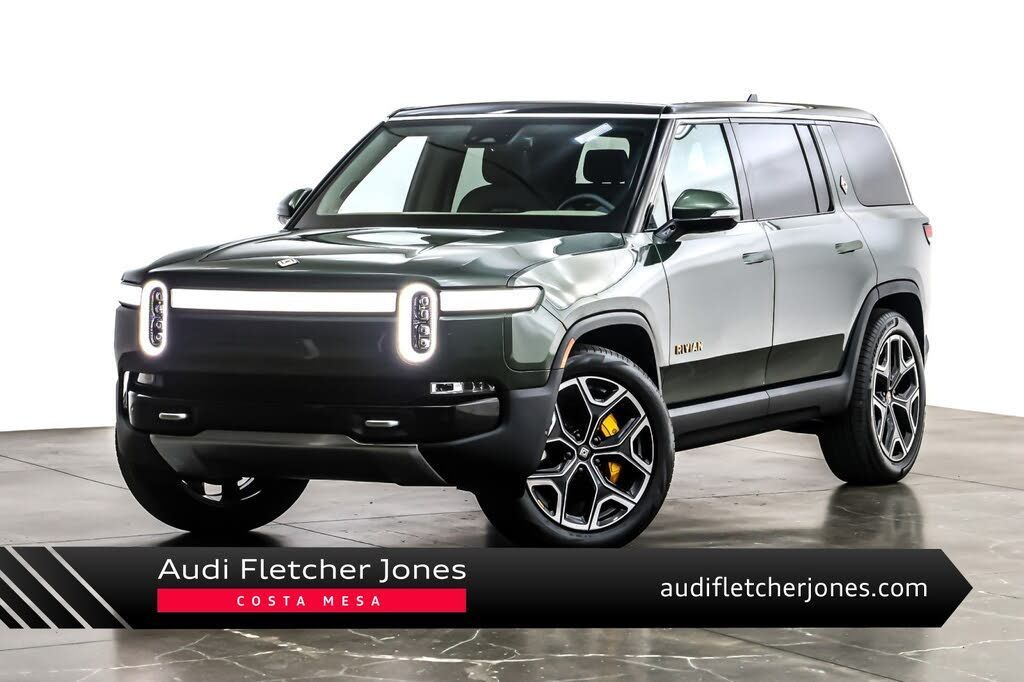 2023 Rivian R1s Adventure