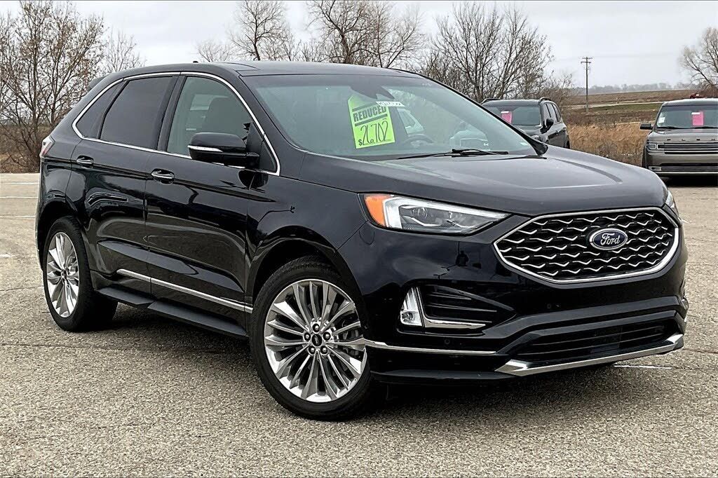 2020 Ford Edge Titanium