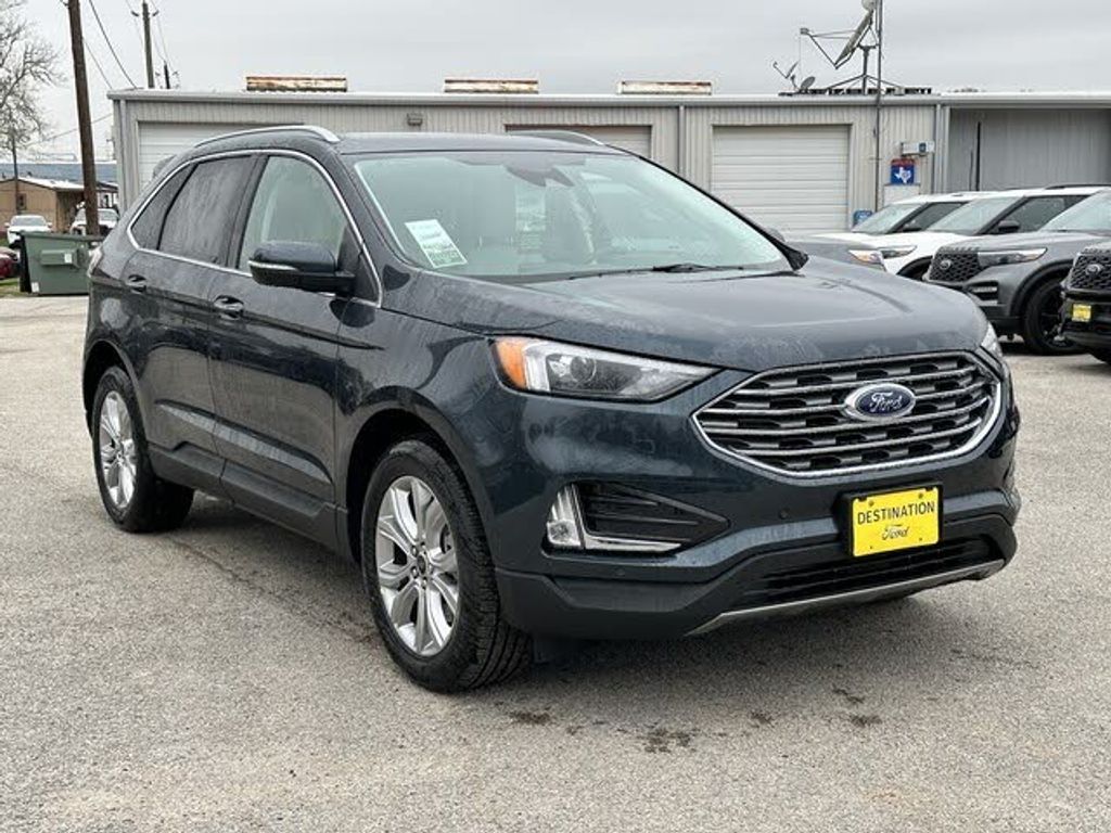 2024 Ford Edge Titanium