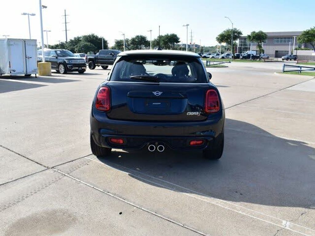 2020 Mini Cooper S 2-door hatchback fwd