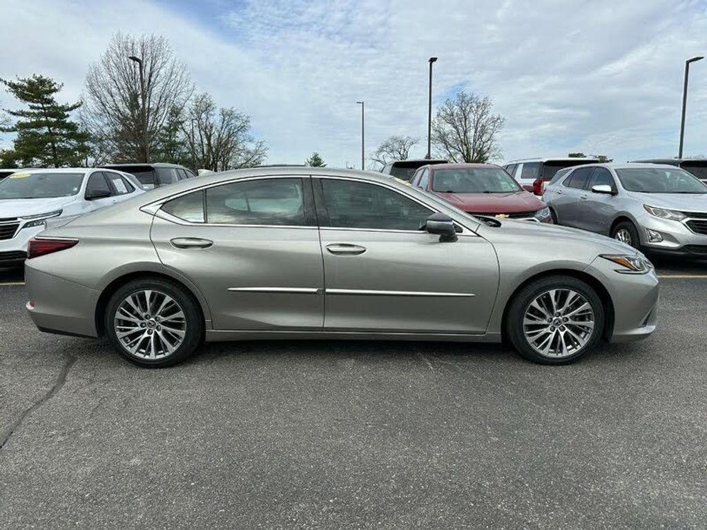 Image 2020 Lexus Es 250