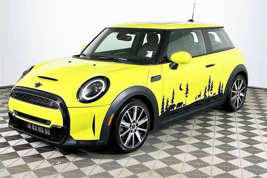 2023 Mini Cooper S 2-door hatchback fwd