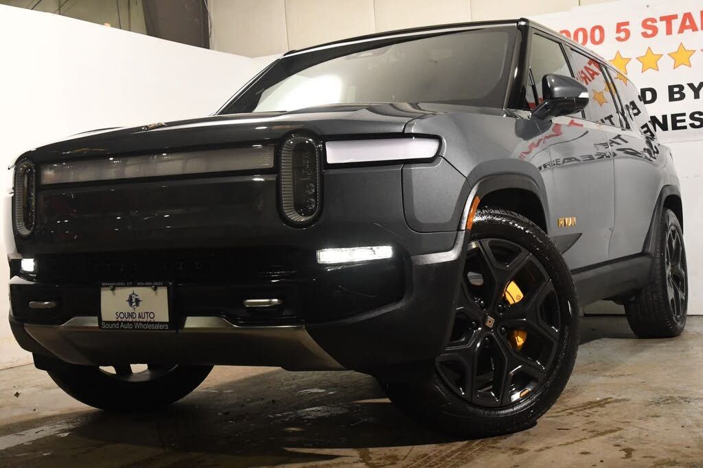 2022 Rivian R1s Launch edition awd