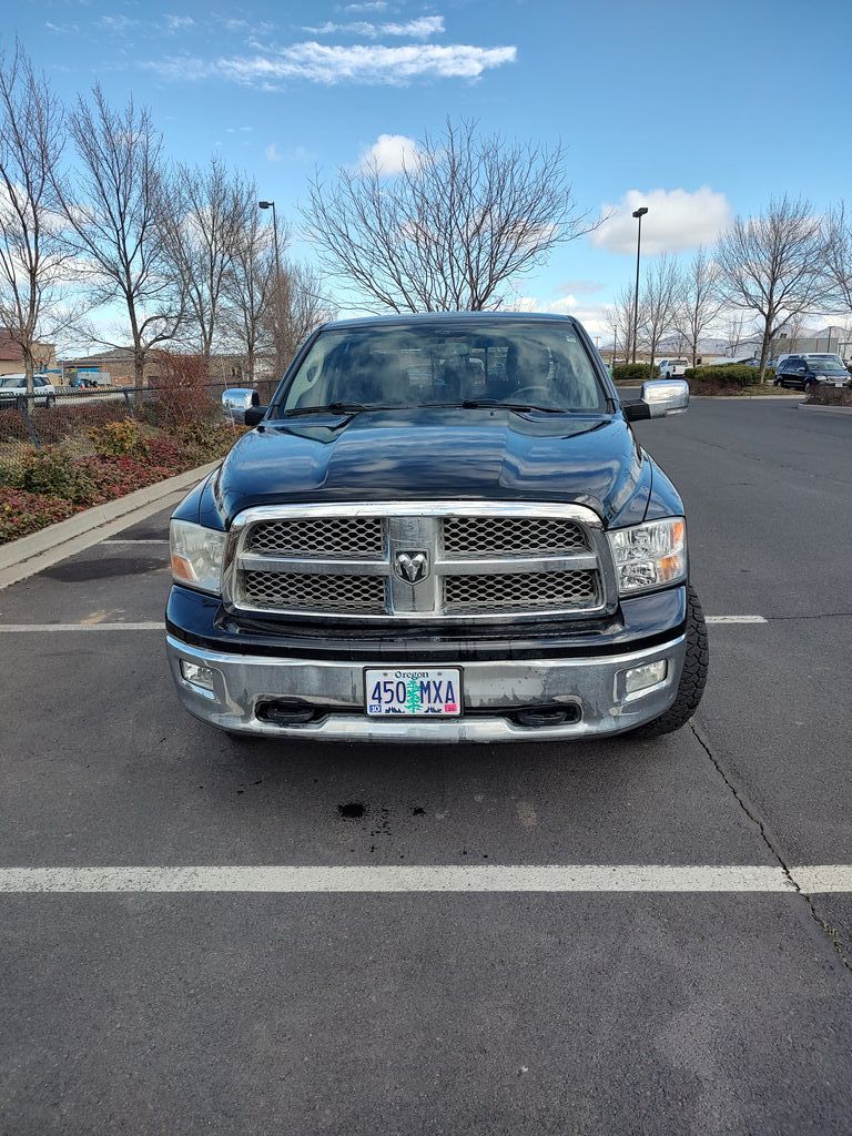 2009 Dodge Ram 1500 truck 4x4 crew cab